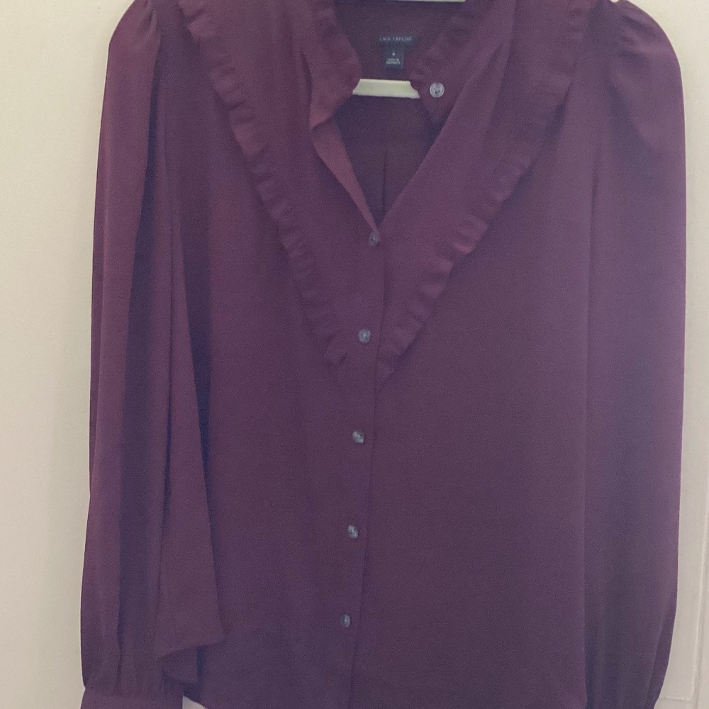 Ann Taylor, in burgundy size M